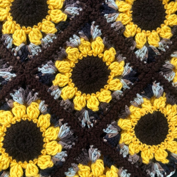 🖤 Crochet Sunflower Handmade Tote Bag. - Picture 4 of 4